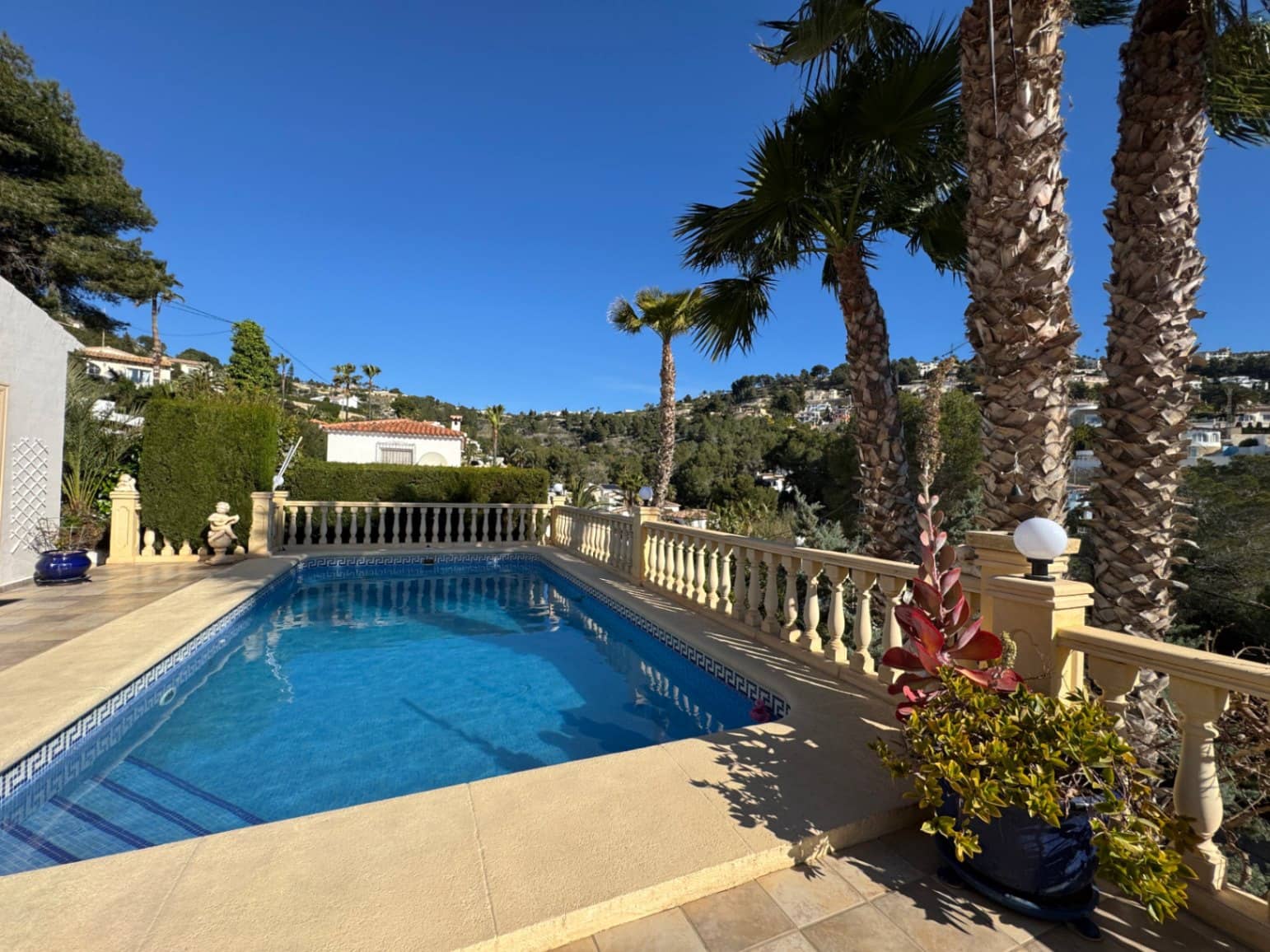 3 bedroom Villa for sale in Montemar with pool garage - € 499,000 (Ref: 9400334)