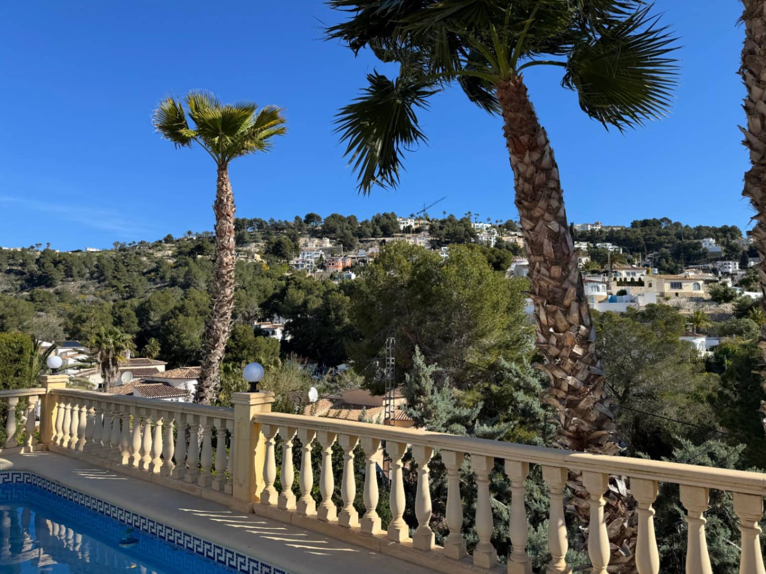 3 bedroom Villa for sale in Montemar with pool garage - € 499,000 (Ref: 9400334)