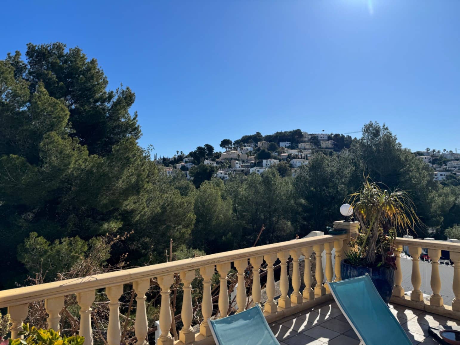 3 bedroom Villa for sale in Montemar with pool garage - € 499,000 (Ref: 9400334)