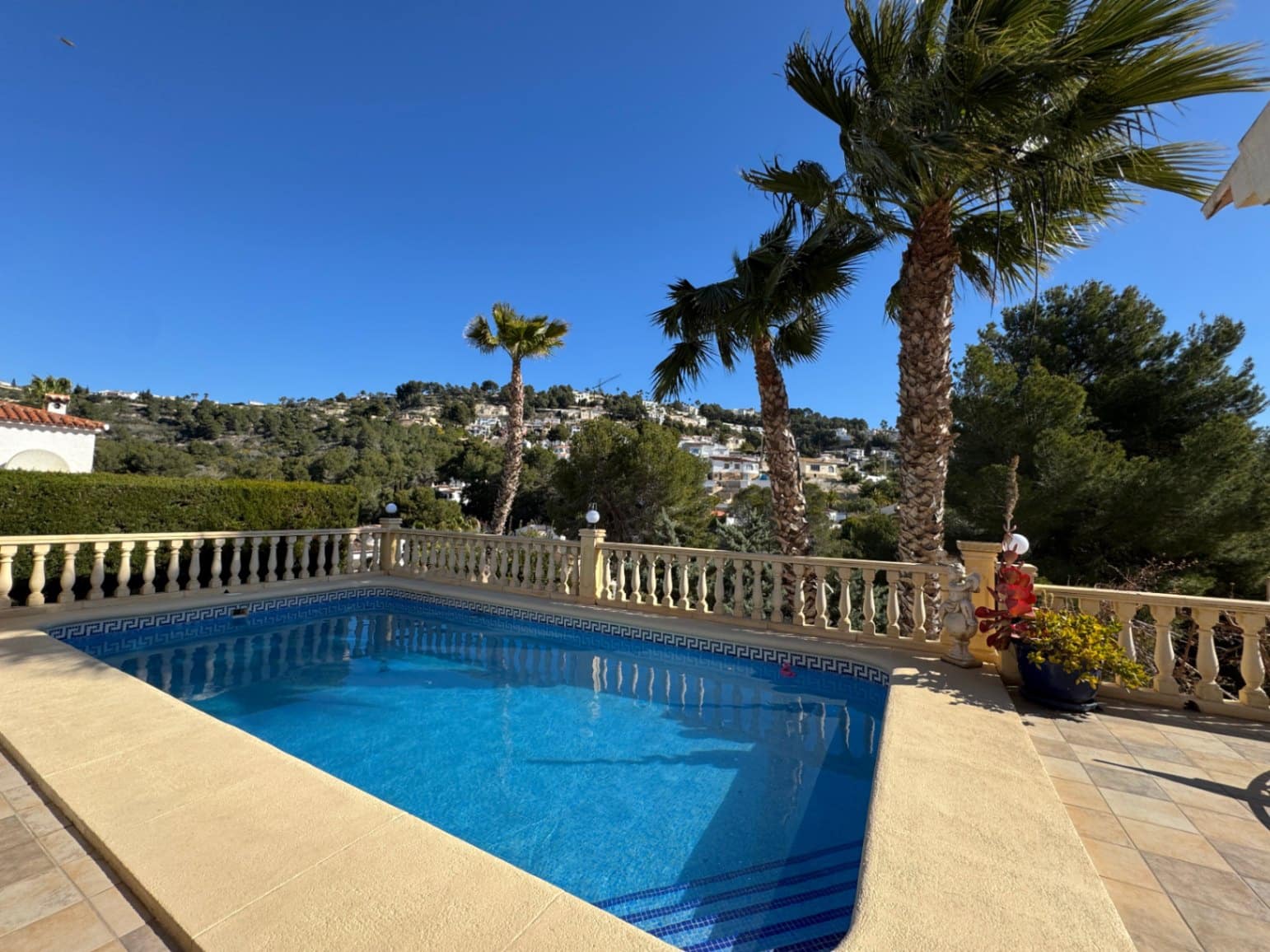 3 bedroom Villa for sale in Montemar with pool garage - € 499,000 (Ref: 9400334)