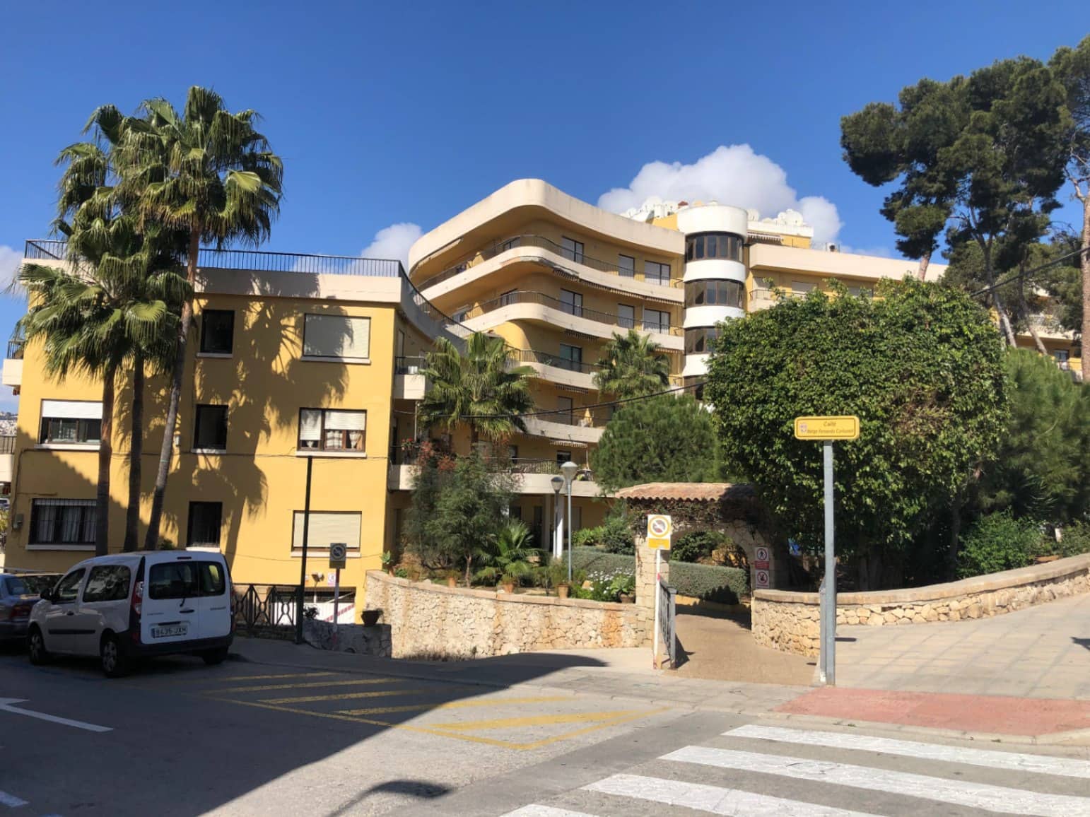 Garage te huur in Moraira - € 100 (Ref: 9436630)