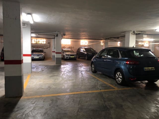 Garage for rent in Casco Urbano, Teulada-Moraira - € 100 (Ref: 9436630)