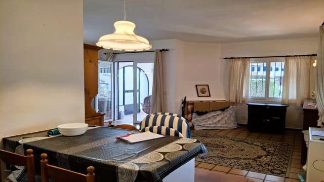 2 bedroom Villa for sale in Moraira, Teulada-Moraira with pool garage - € 335,000 (Ref: 9471994)