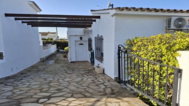 2 soveværelse Villa til salg i Moraira, Teulada-Moraira med swimmingpool garage - € 335.000 (Ref: 9471994)