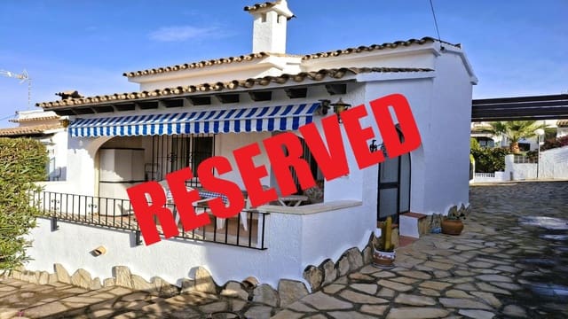 2 soveværelse Villa til salg i Moraira, Teulada-Moraira med swimmingpool garage - € 299.000 (Ref: 9471994)