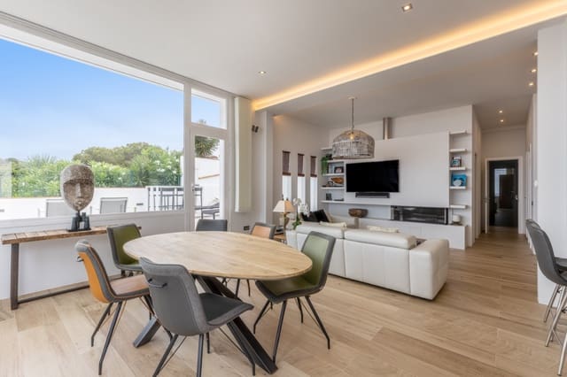 4 sypialnia Willa na sprzedaż w Moraira, Teulada-Moraira z basenem garażem - 1 850 000 € (Ref: 9471996)