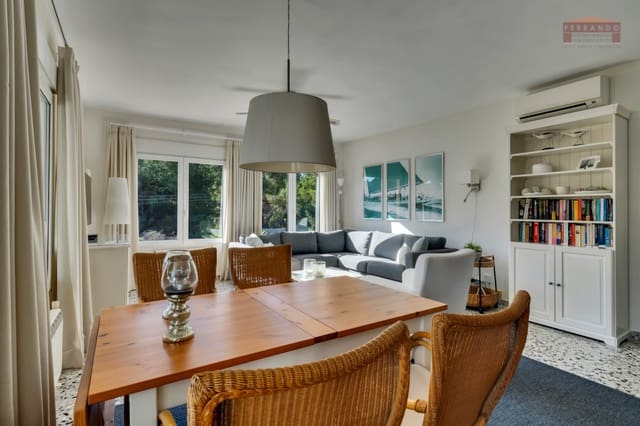 3 makuuhuone Huvila myytävänä paikassa Moraira, Teulada-Moraira mukana uima-altaan 
autotalli - 670 000 € (Ref: 9471997)