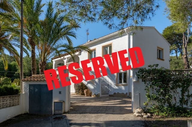 3 soverom Villa til salgs i Moraira, Teulada-Moraira med svømmebasseng garasje - € 670 000 (Ref: 9471997)