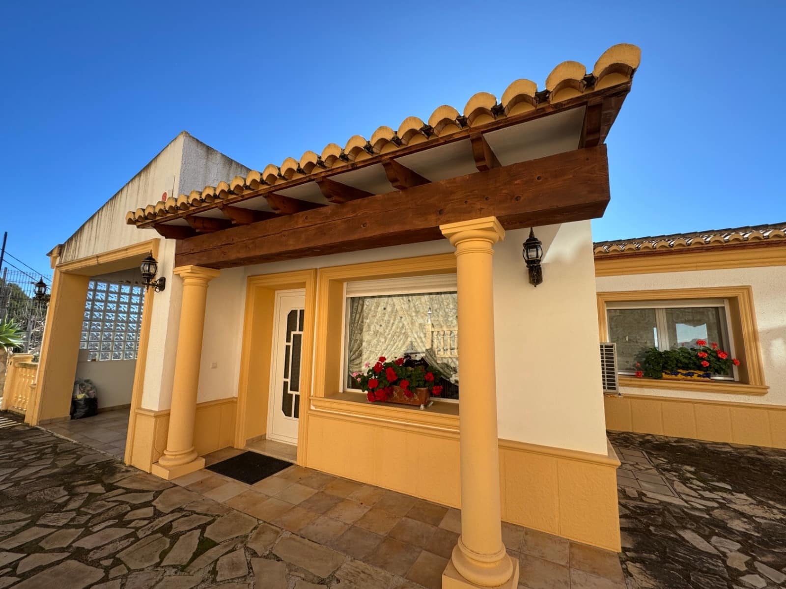 3 Zimmer Villa zu verkaufen in Montemar mit Garage - 1.495.000 € (Ref: 9558294)