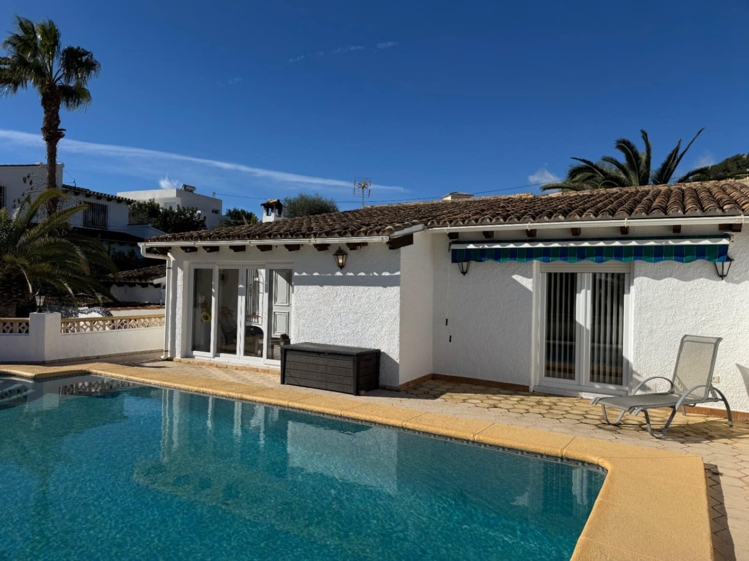 2 soverom Villa til salgs i Moraira med svømmebasseng garasje - € 510 000 (Ref: 9558296)