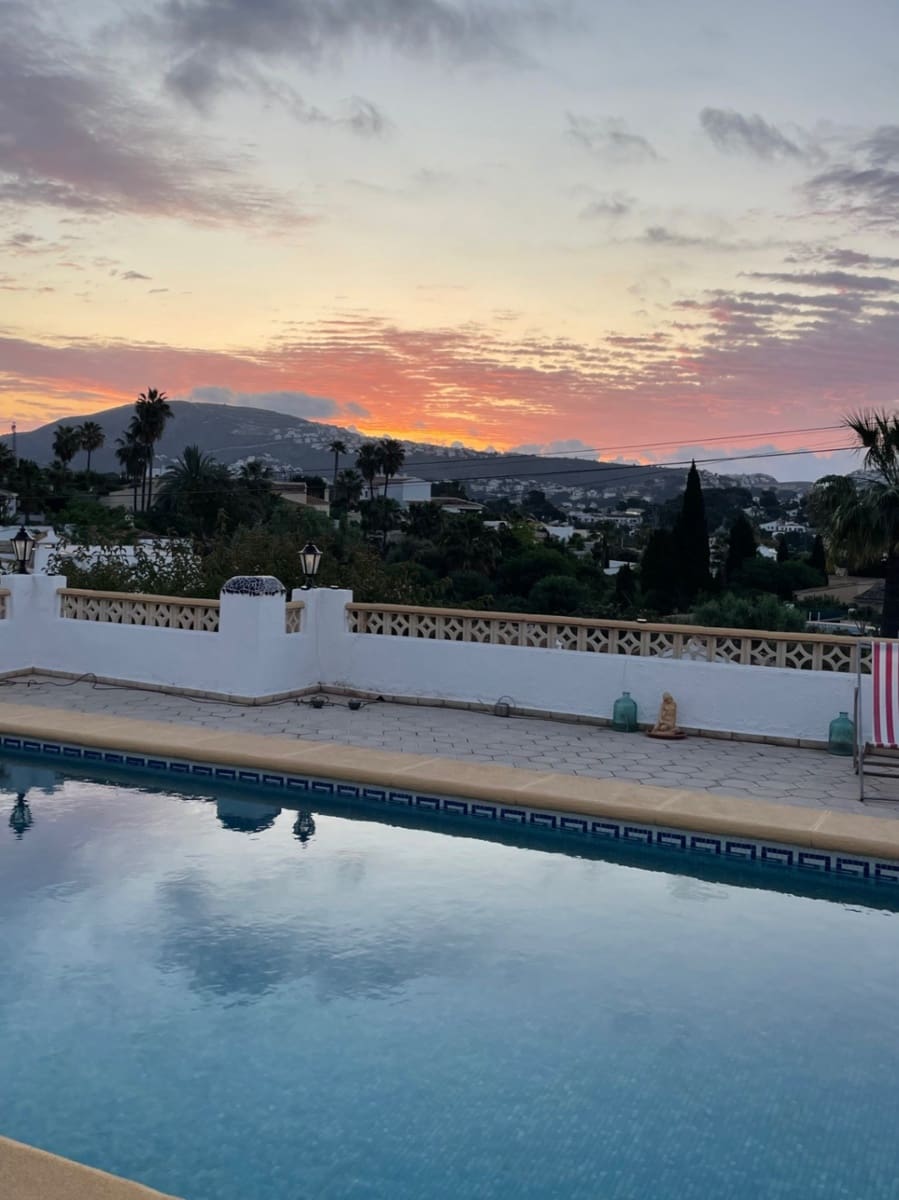 2 soverom Villa til salgs i Moraira med svømmebasseng garasje - € 510 000 (Ref: 9558296)