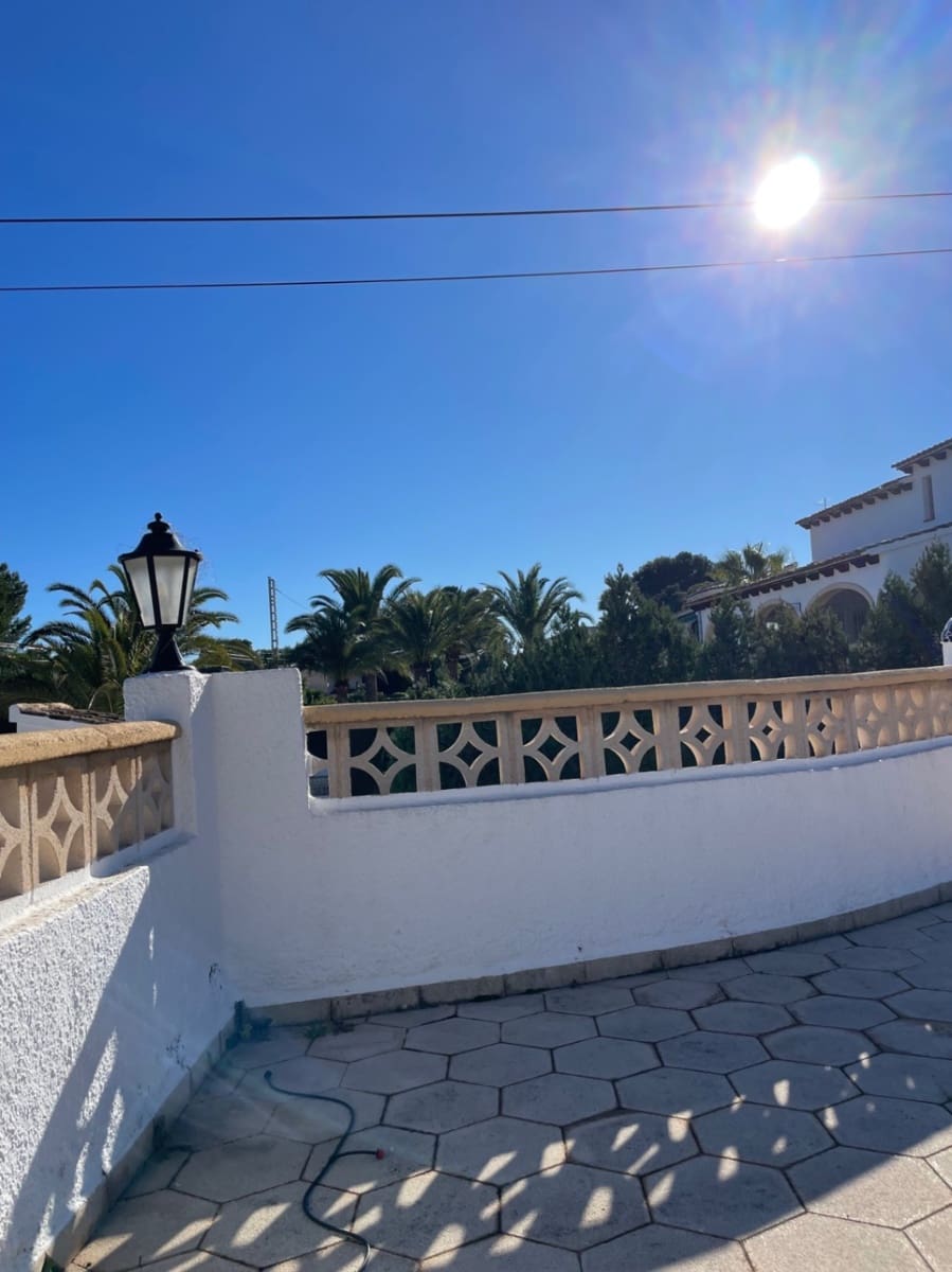 2 soverom Villa til salgs i Moraira med svømmebasseng garasje - € 510 000 (Ref: 9558296)