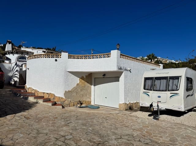 2 soverom Villa til salgs i Moraira, Teulada-Moraira med svømmebasseng garasje - € 510 000 (Ref: 9558296)