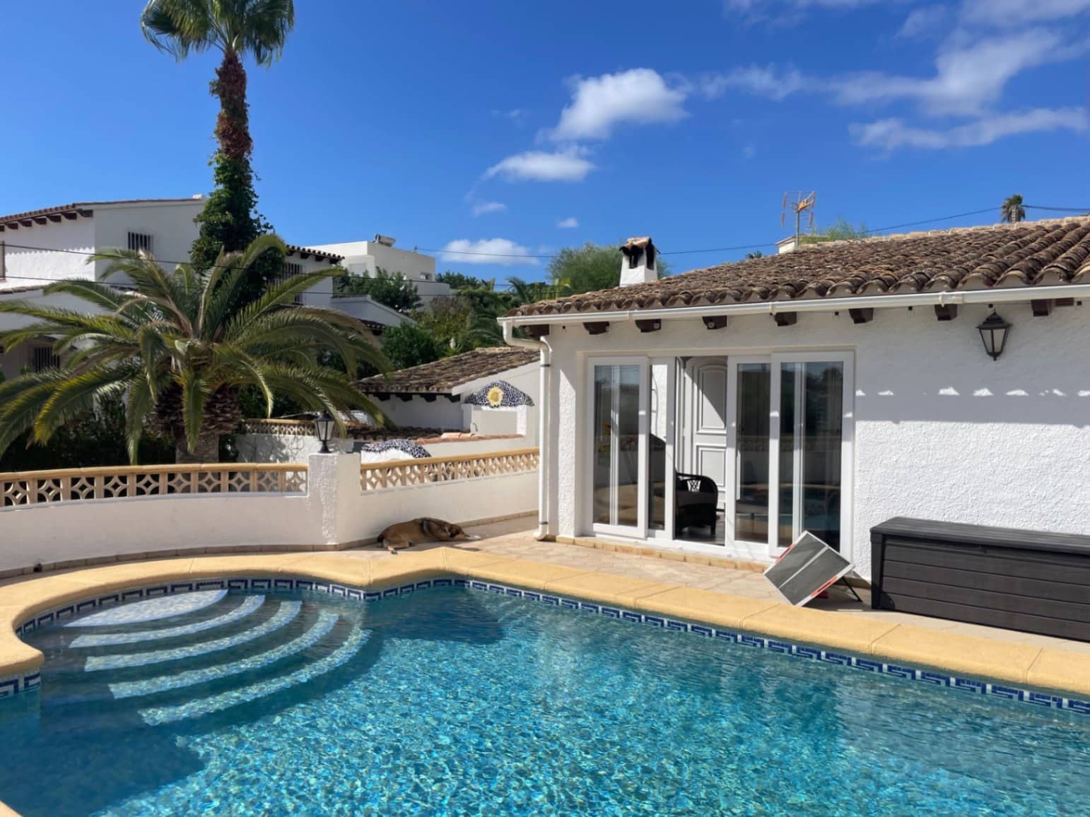 2 soverom Villa til salgs i Moraira med svømmebasseng garasje - € 510 000 (Ref: 9558296)