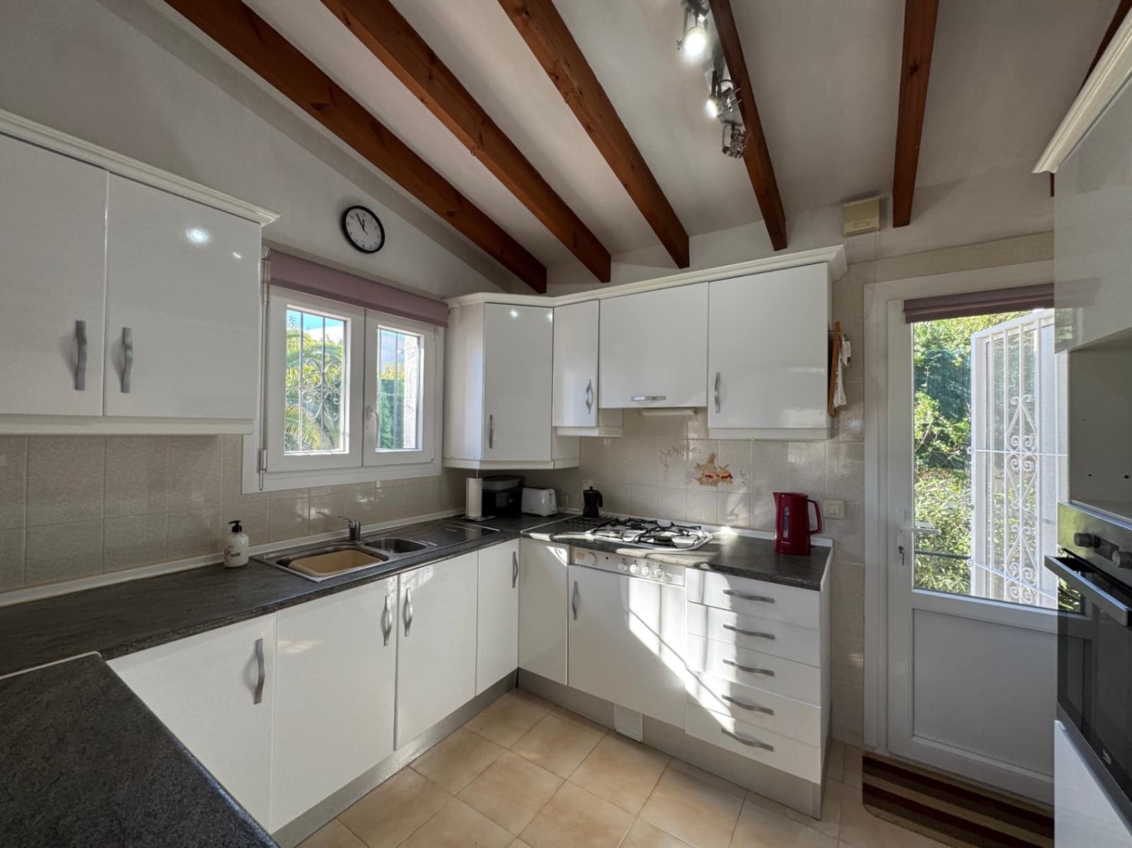 2 soverom Villa til salgs i Moraira med svømmebasseng garasje - € 510 000 (Ref: 9558296)