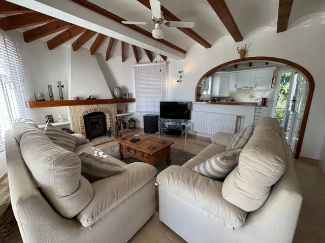 2 soverom Villa til salgs i Moraira, Teulada-Moraira med svømmebasseng garasje - € 510 000 (Ref: 9558296)