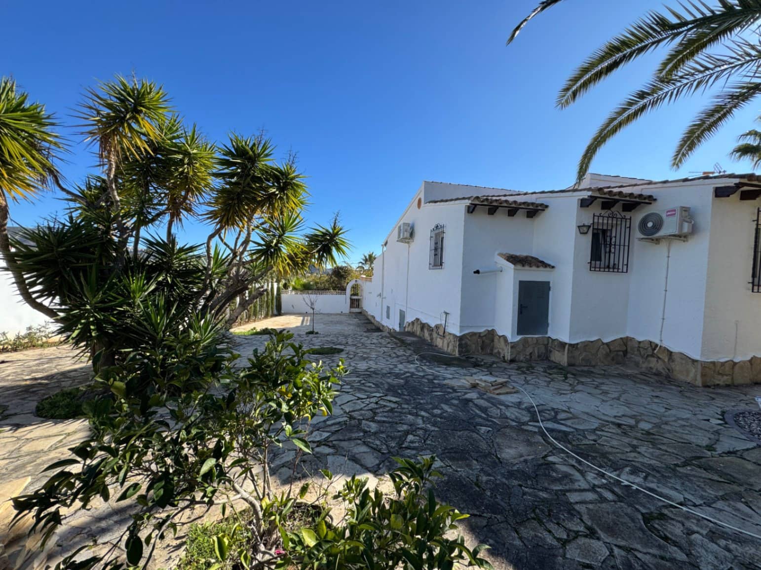 2 soverom Villa til salgs i Moraira med svømmebasseng garasje - € 510 000 (Ref: 9558296)