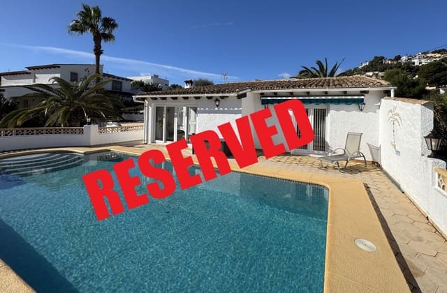 2 soveværelse Villa til salg i Moraira, Teulada-Moraira med swimmingpool garage - € 499.500 (Ref: 9558296)