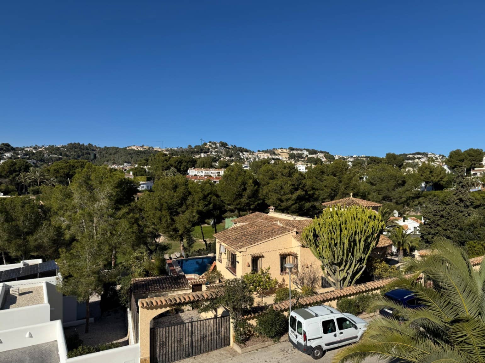 3 makuuhuone Huoneisto myytävänä paikassa Benissa mukana 
autotalli - 475 000 € (Ref: 9558297)