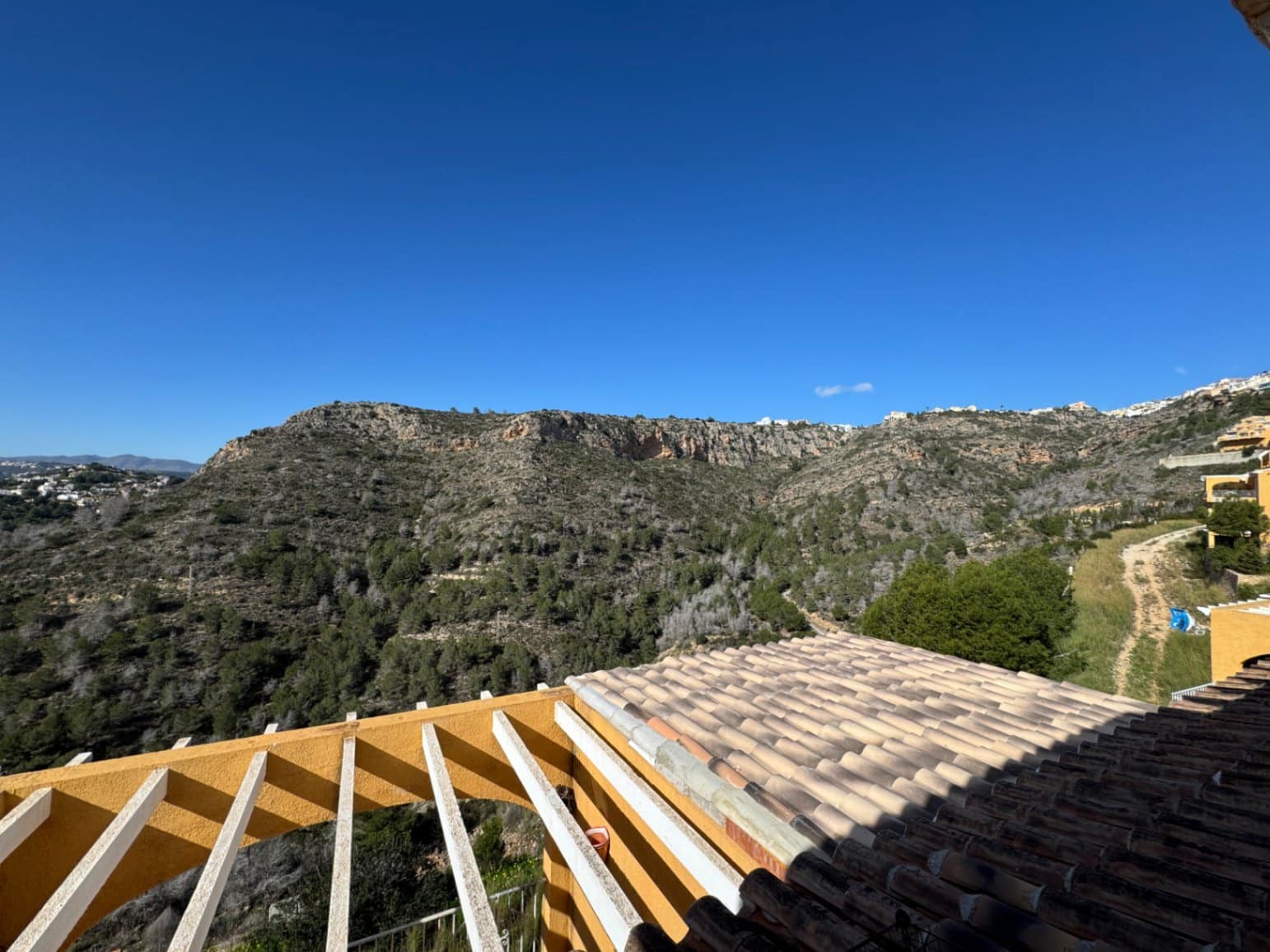 2 sovrum Lägenhet till salu i Cumbre del Sol med pool - 190 000 € (Ref: 9576879)