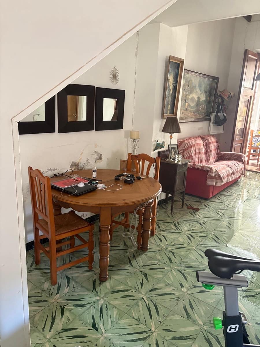 4 quarto Casa em Banda para venda em Orba com garagem - 299 000 € (Ref: 9576880)