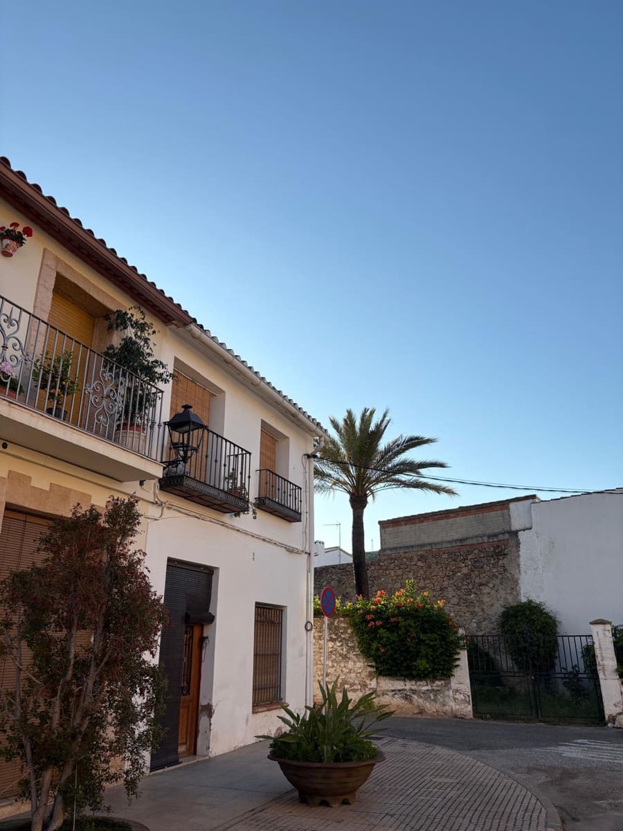 4 quarto Casa em Banda para venda em Orba com garagem - 299 000 € (Ref: 9576880)