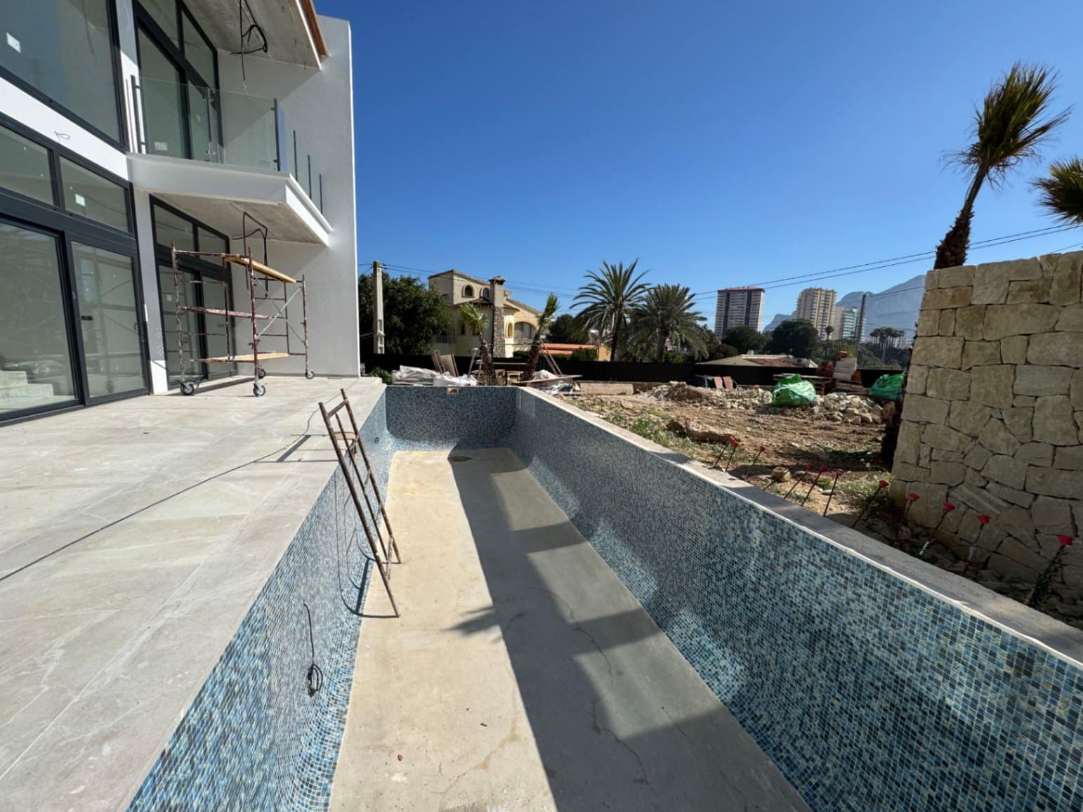 3 sypialnia Willa na sprzedaż w Calpe / Calp z basenem garażem - 1 099 000 € (Ref: 9576887)