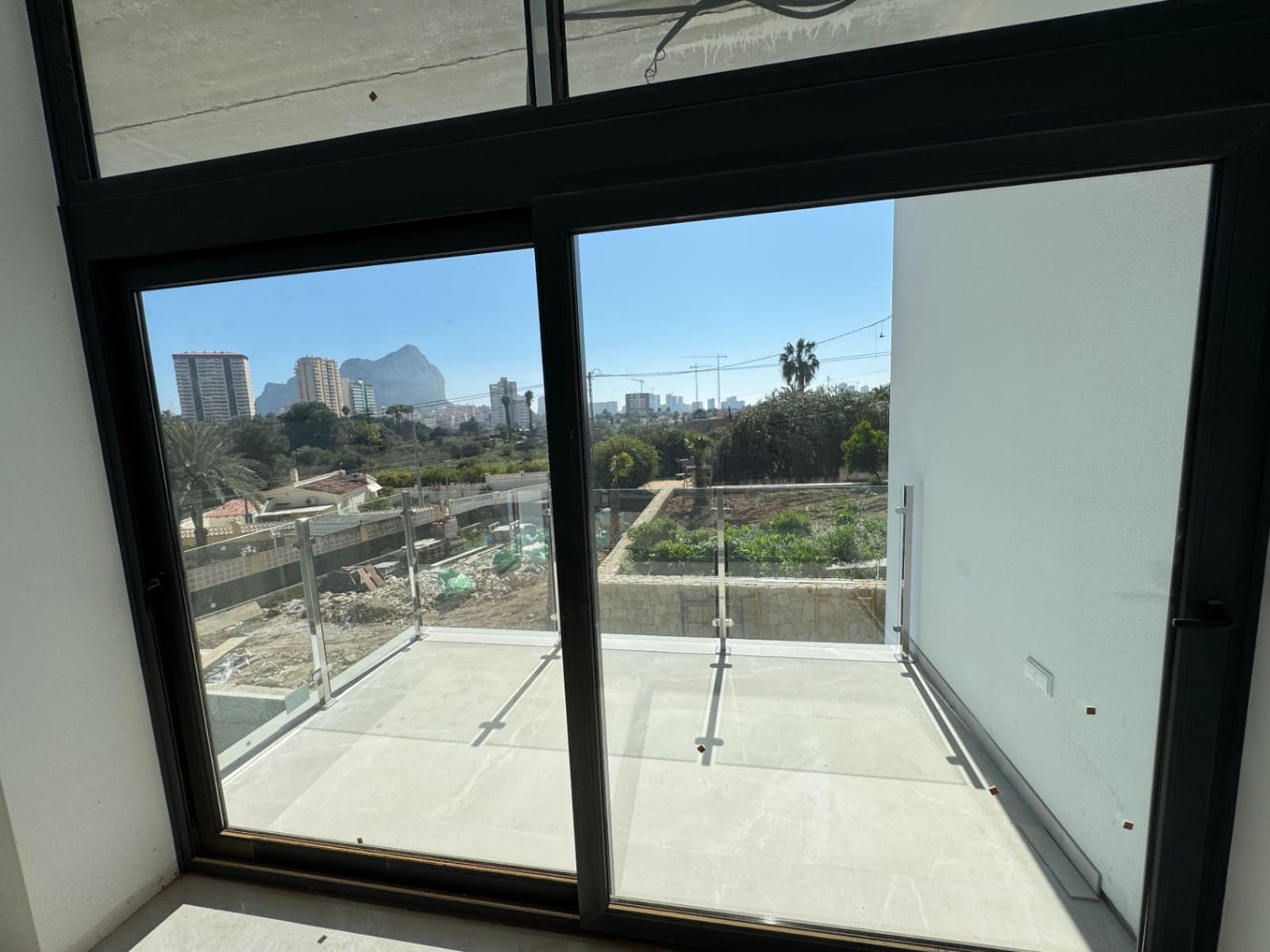 3 sypialnia Willa na sprzedaż w Calpe / Calp z basenem garażem - 1 099 000 € (Ref: 9576887)