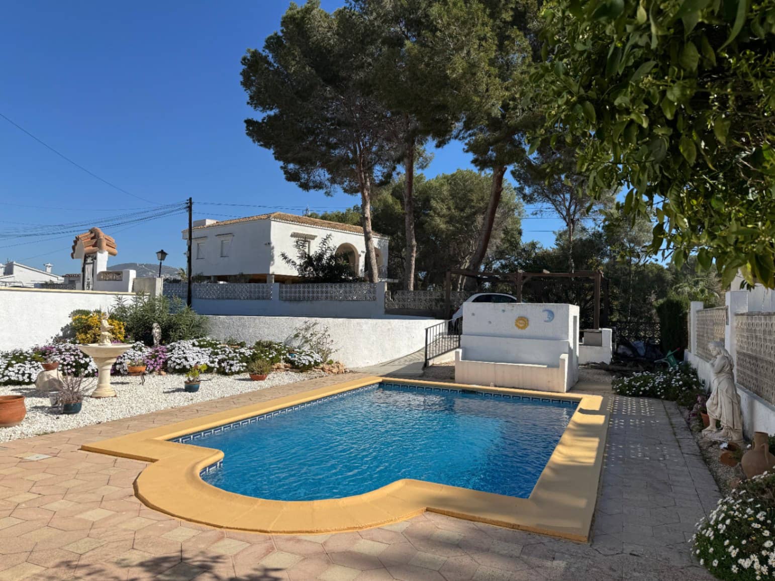 3 soverom Villa til salgs i Moraira med svømmebasseng garasje - € 429 000 (Ref: 9633726)