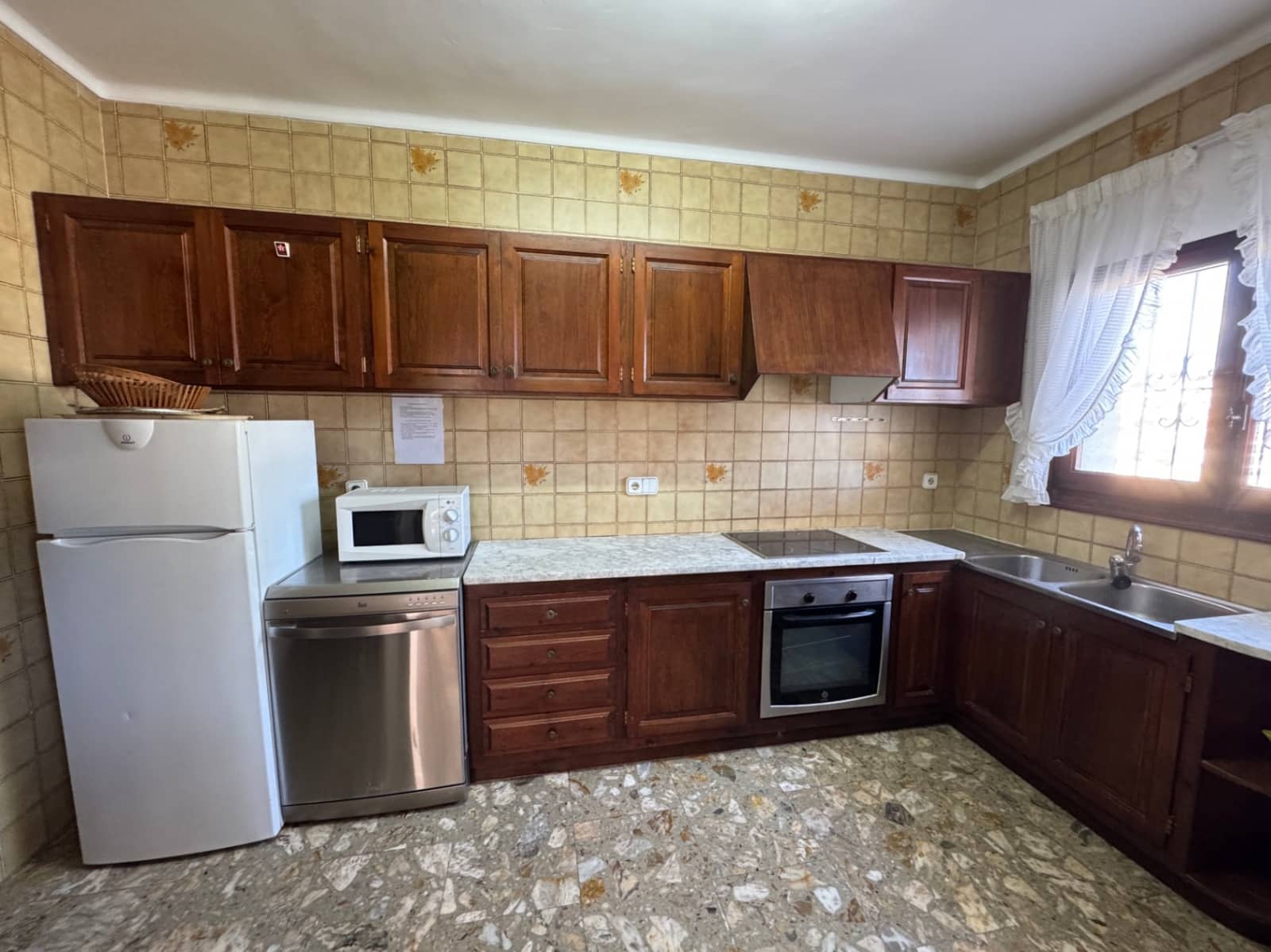 6 sypialnia Willa na sprzedaż w Benissa z basenem garażem - 890 000 € (Ref: 9639916)