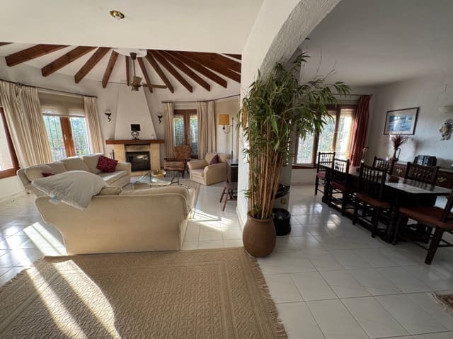 4 sovrum Villa till salu i Moraira, Teulada-Moraira med pool garage - 970 000 € (Ref: 9639917)