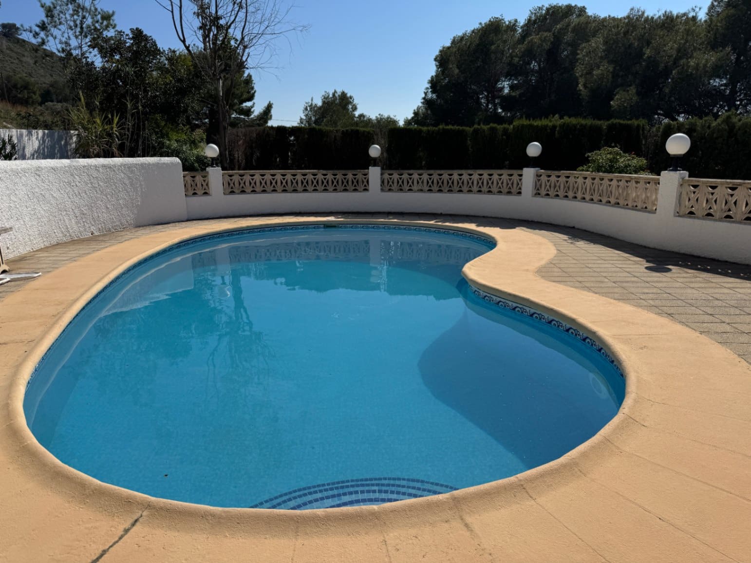 4 slaapkamer Villa te koop in Moraira met zwembad garage - € 970.000 (Ref: 9639917)