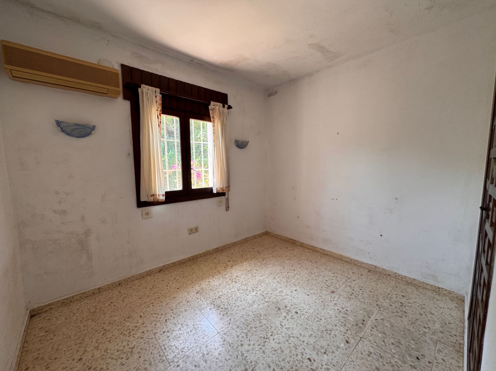 3 soverom Villa til salgs i Montemar med svømmebasseng garasje - € 349 500 (Ref: 9706108)