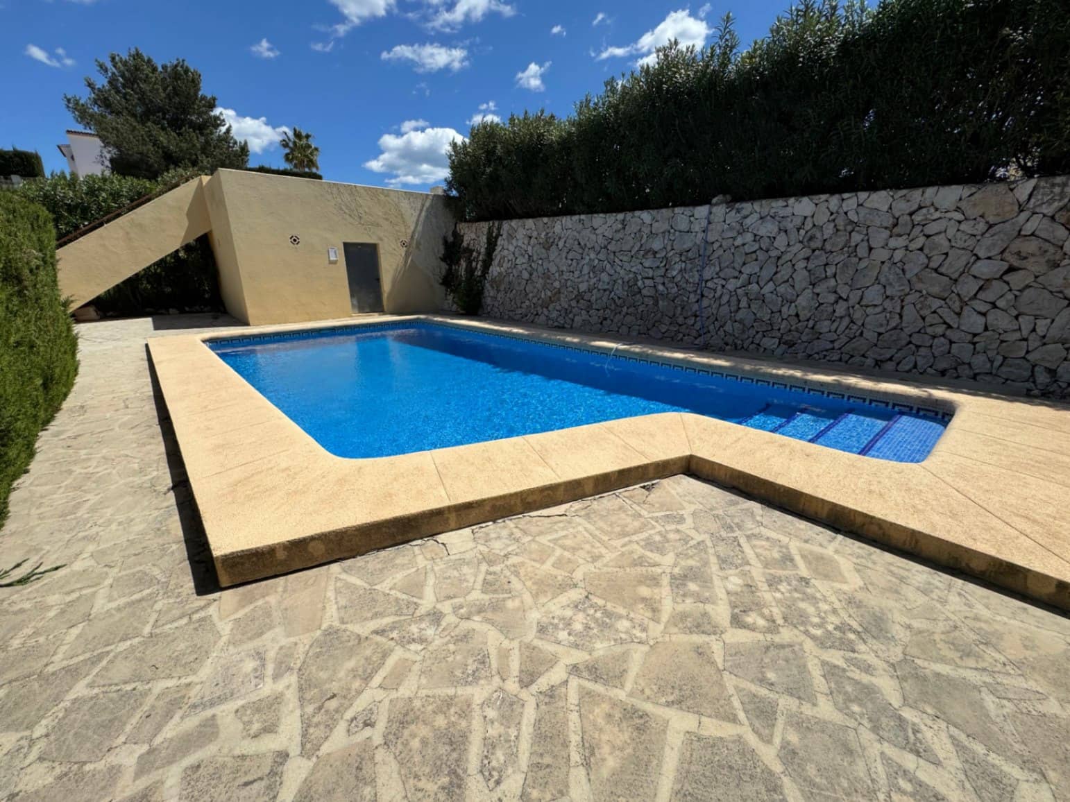 2 bedroom Villa for sale in Benitachell / Benitatxell with pool garage - € 295,000 (Ref: 9721034)