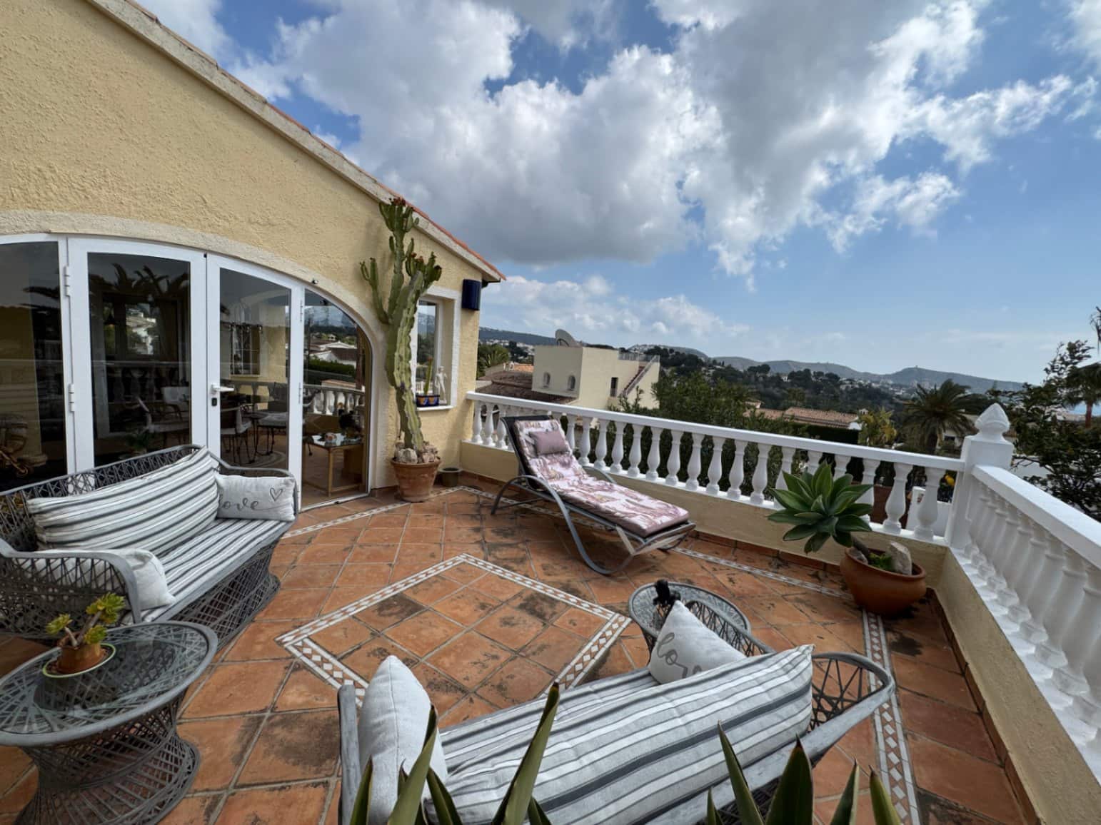 Chalet de 4 habitaciones en Moraira en venta con piscina garaje - 845.000 € (Ref: 9729462)