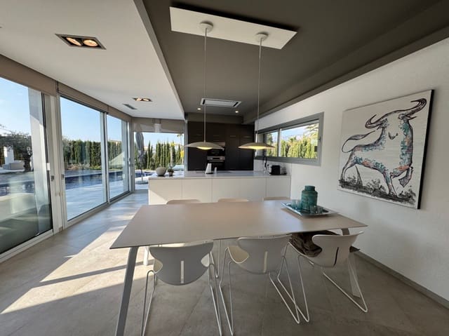 Chalet de 4 habitaciones en Benissa en venta con piscina garaje - 1.250.000 € (Ref: 9729463)