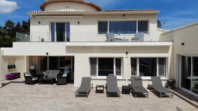 4 soveværelse Villa til salg i Moraira, Teulada-Moraira med garage - € 1.850.000 (Ref: 9780038)