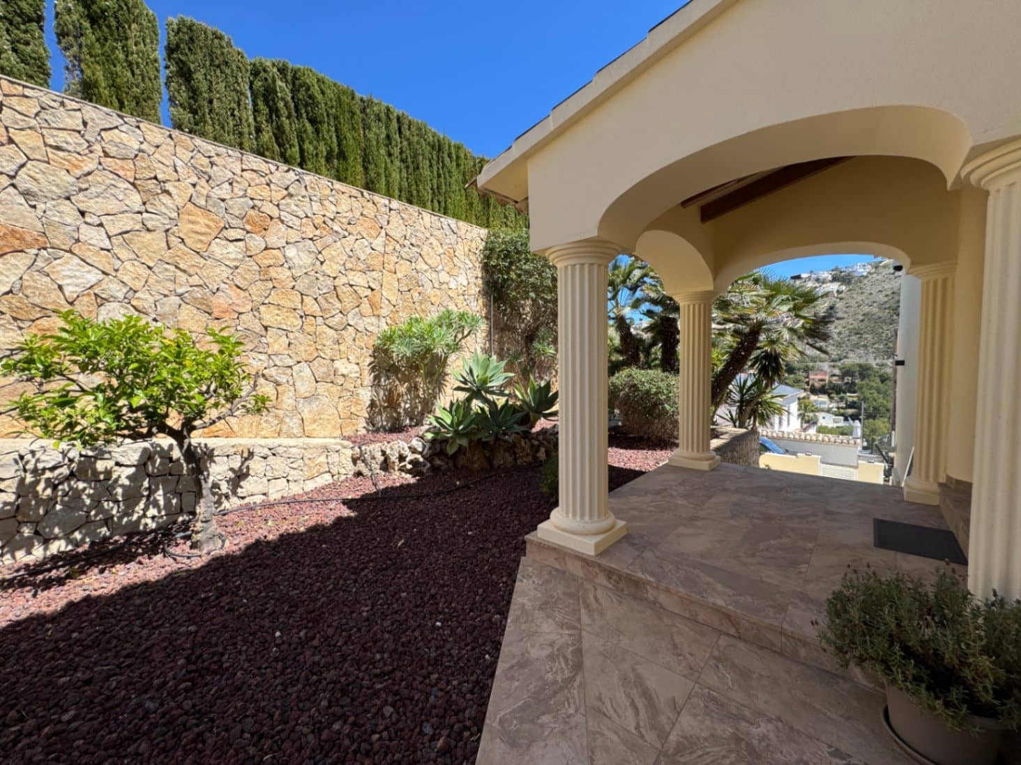 4 soveværelse Villa til salg i Moraira med garage - € 1.850.000 (Ref: 9780038)