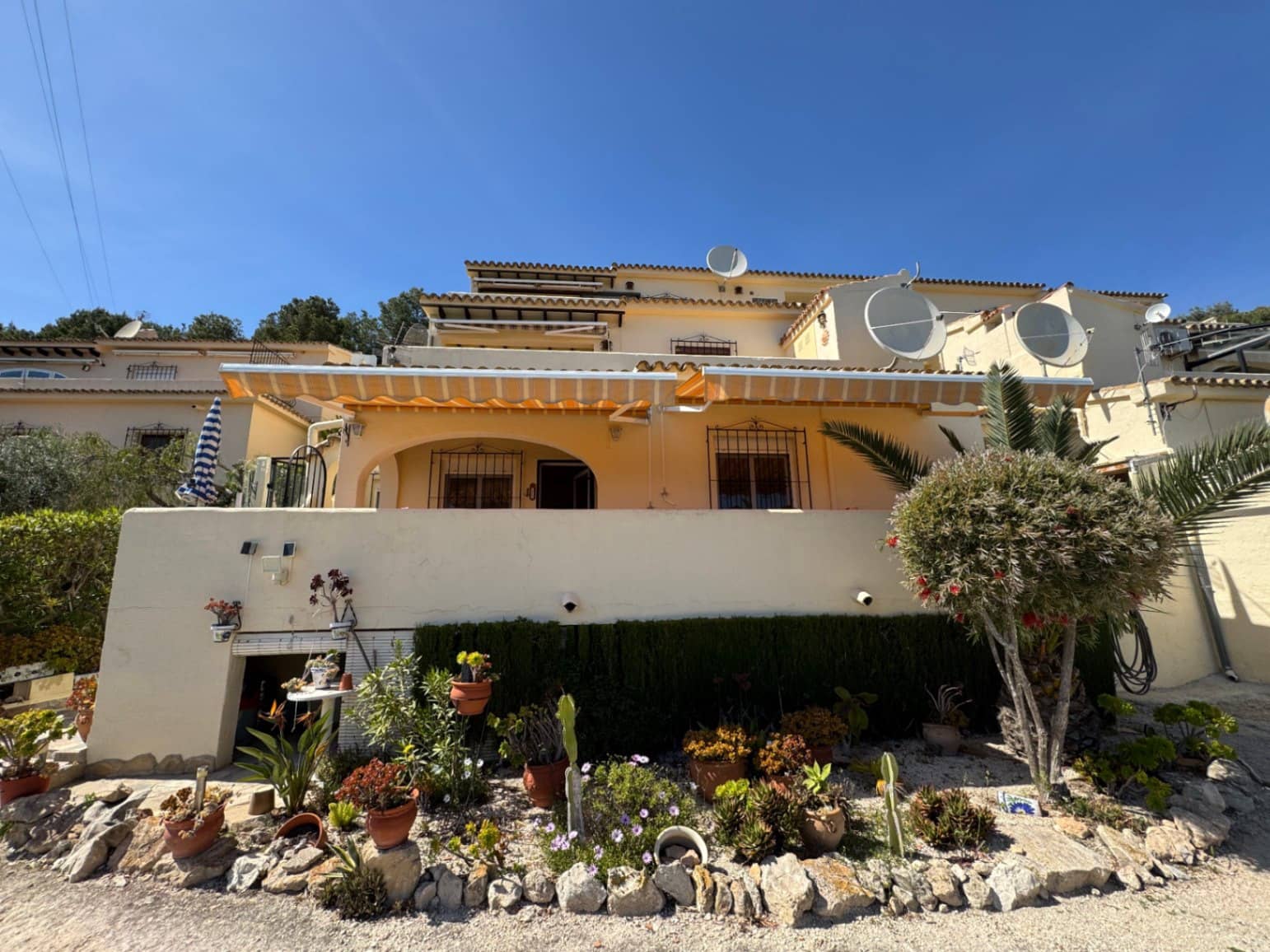 2 soveværelse Lejlighed til salg i Teulada med swimmingpool - € 249.000 (Ref: 9793841)