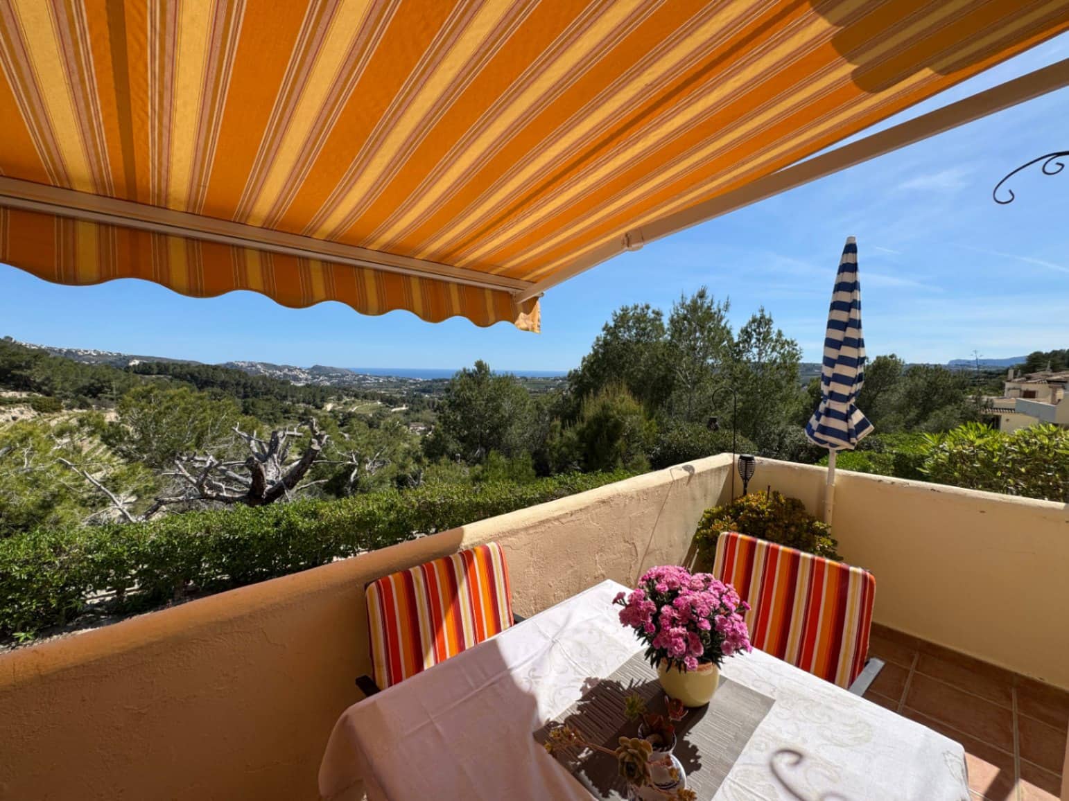 2 soveværelse Lejlighed til salg i Teulada med swimmingpool - € 249.000 (Ref: 9793841)