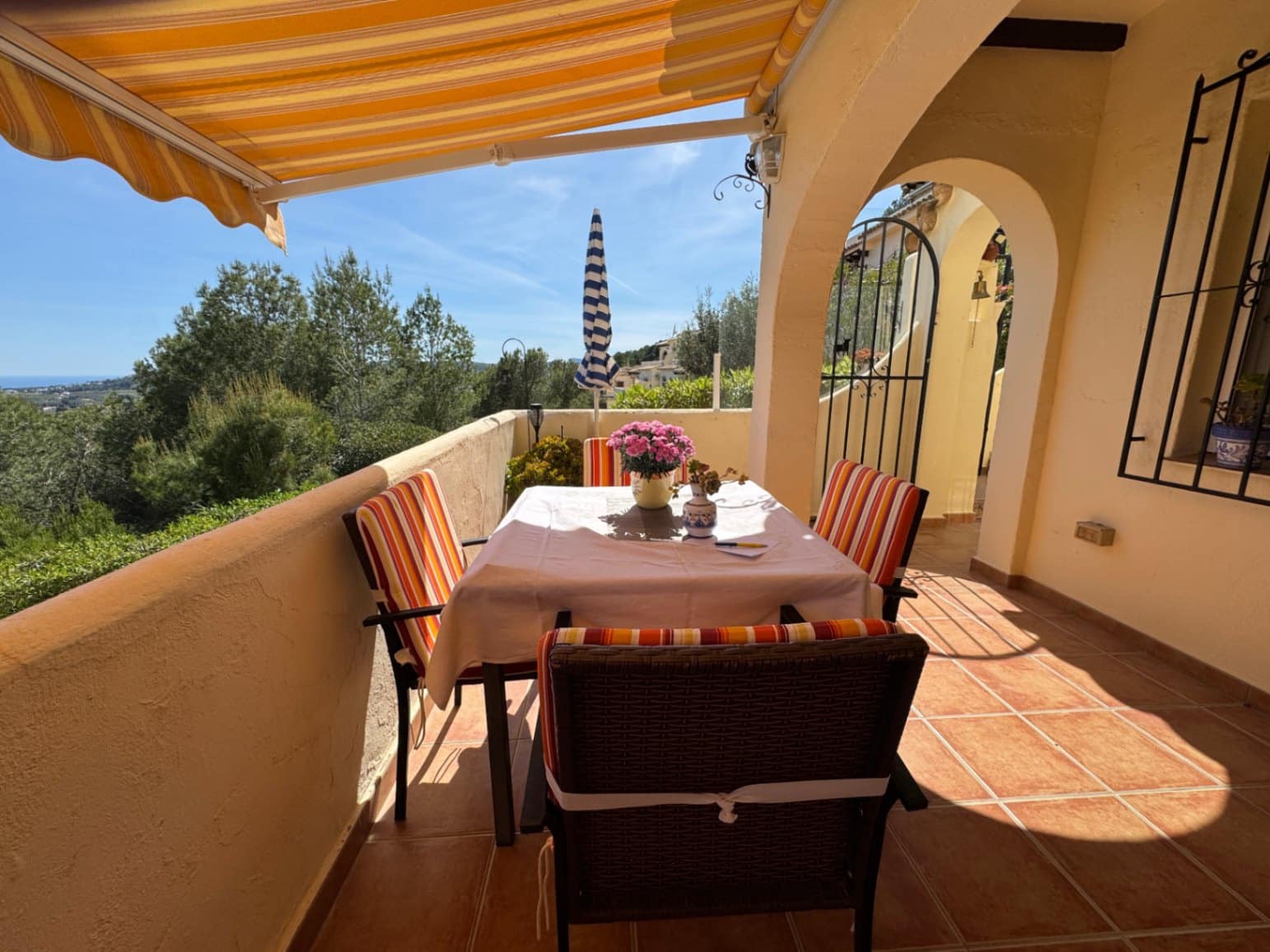 2 soveværelse Lejlighed til salg i Teulada med swimmingpool - € 249.000 (Ref: 9793841)