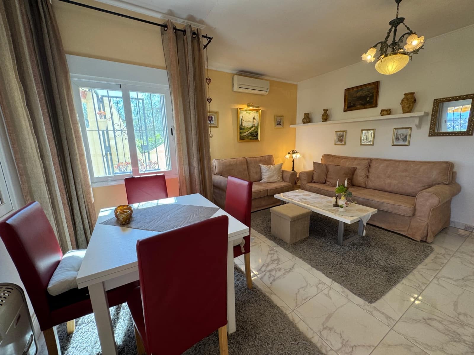 2 soveværelse Lejlighed til salg i Teulada med swimmingpool - € 249.000 (Ref: 9793841)