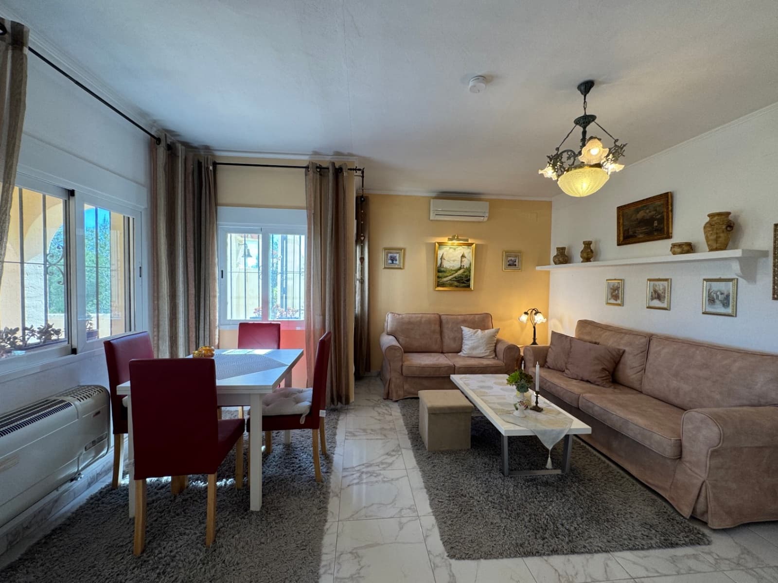 2 soveværelse Lejlighed til salg i Teulada med swimmingpool - € 249.000 (Ref: 9793841)