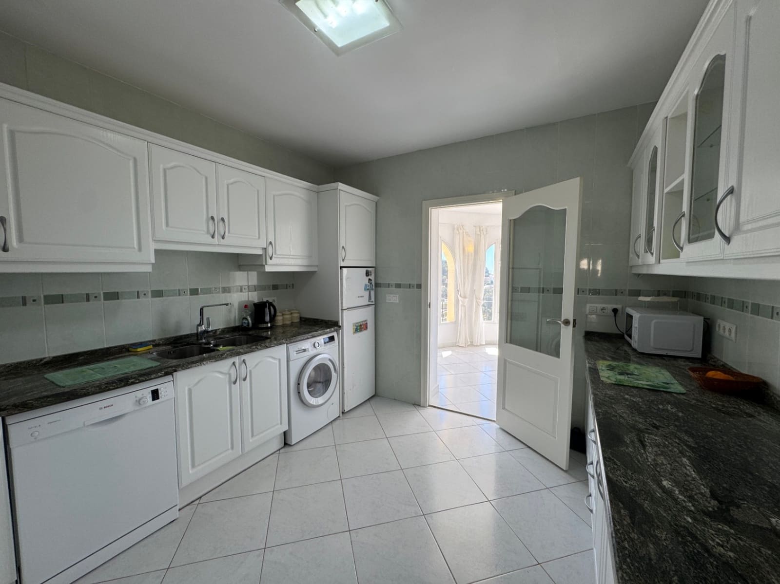 3 slaapkamer Villa te koop in Montemar met zwembad garage - € 580.000 (Ref: 9793842)