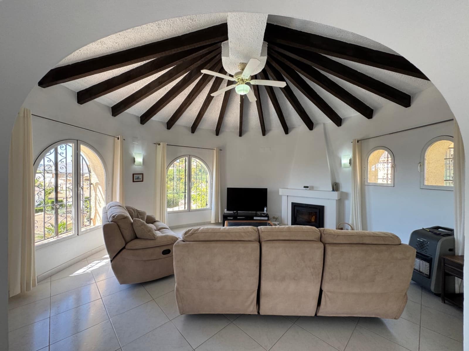 3 slaapkamer Villa te koop in Montemar met zwembad garage - € 580.000 (Ref: 9793842)