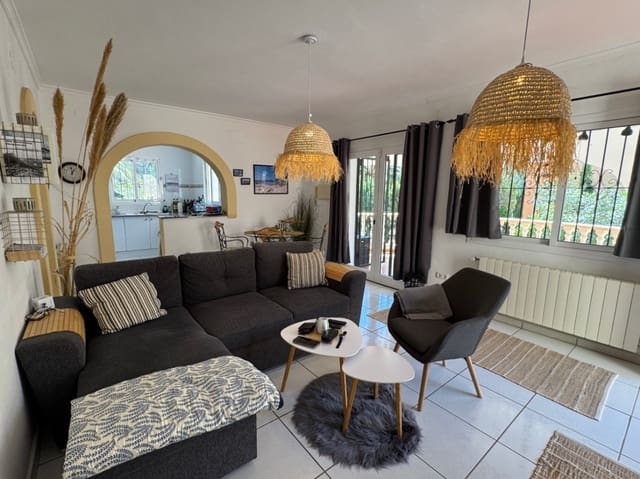 4 sypialnia Willa na sprzedaż w Benissa z basenem garażem - 590 000 € (Ref: 9796112)