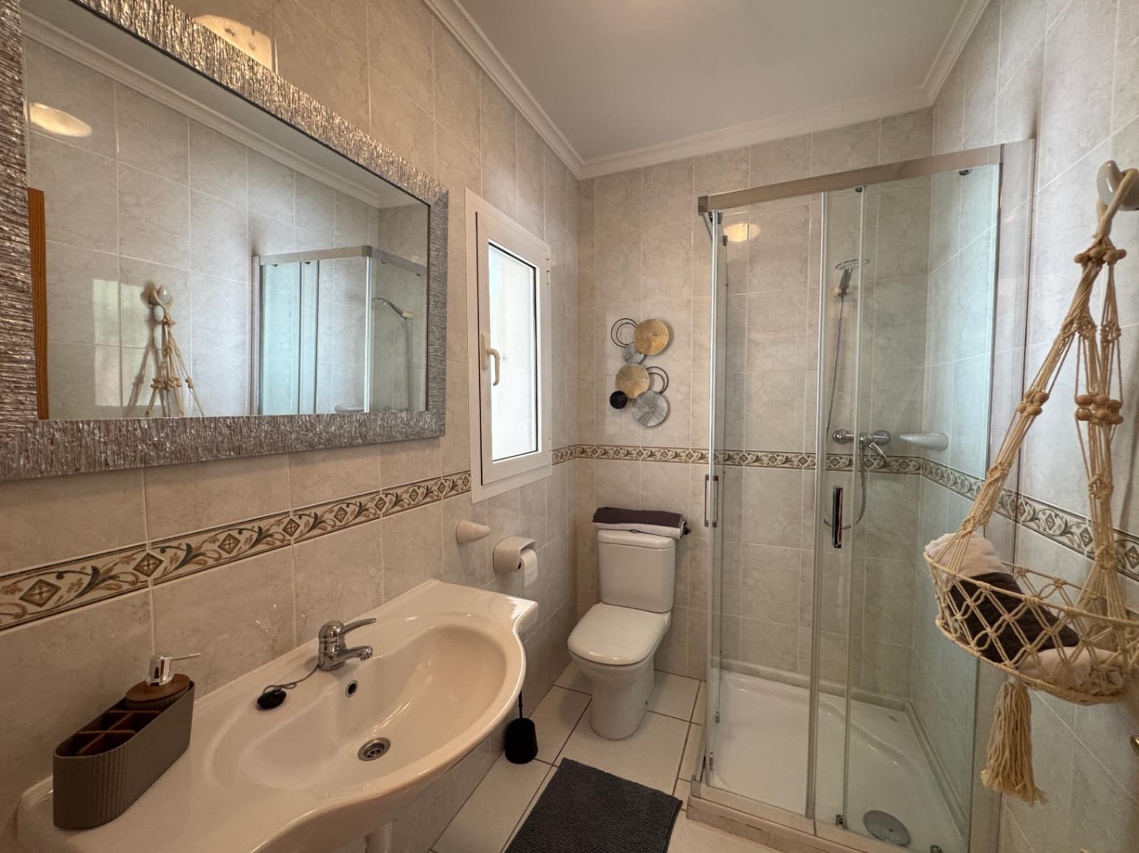 4 sypialnia Willa na sprzedaż w Benissa z basenem garażem - 590 000 € (Ref: 9796112)