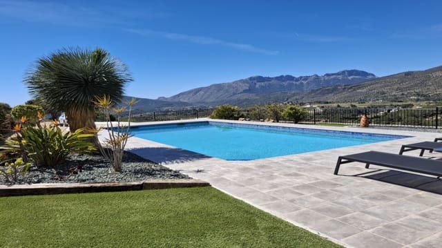 5 bedroom Finca/Country House for sale in Benissa with pool garage - € 1,150,000 (Ref: 9801013)