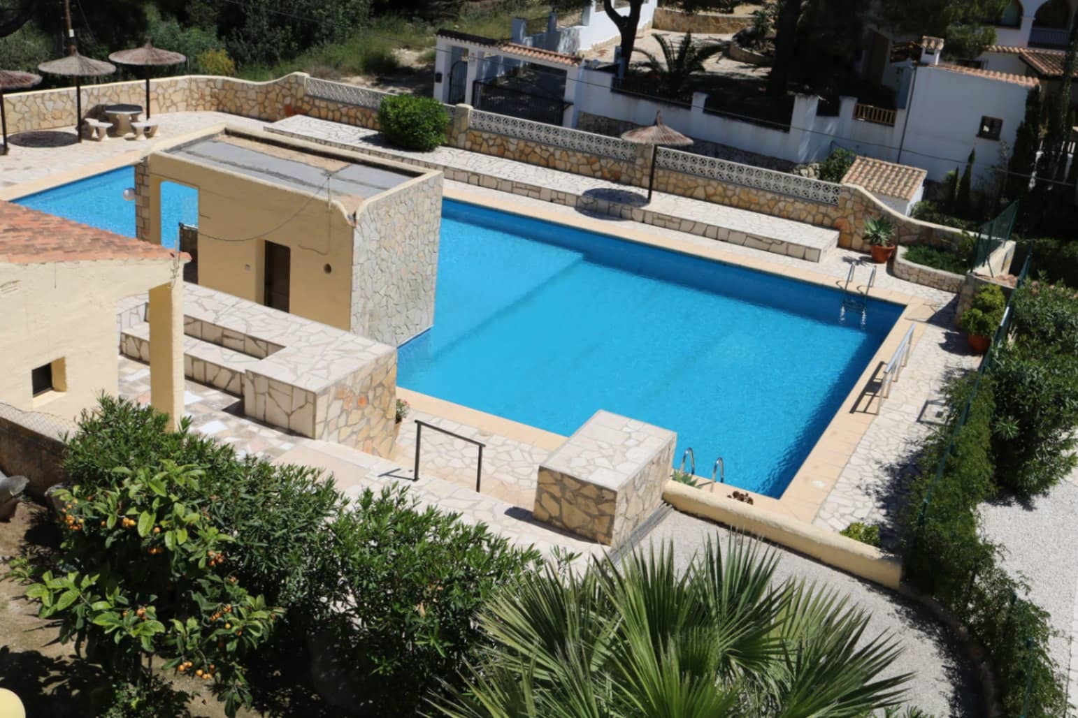 1 makuuhuone Huoneisto myytävänä paikassa Moraira mukana uima-altaan 
autotalli - 225 000 € (Ref: 9801014)