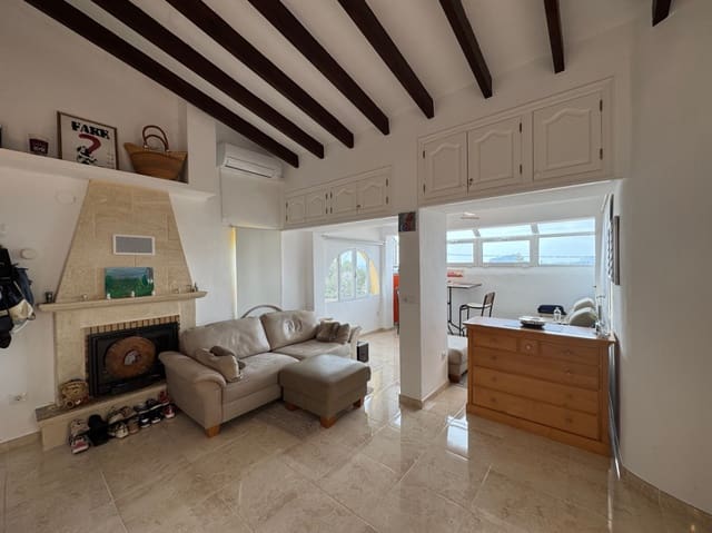 1 makuuhuone Huoneisto myytävänä paikassa Moraira, Teulada-Moraira mukana uima-altaan 
autotalli - 225 000 € (Ref: 9801014)